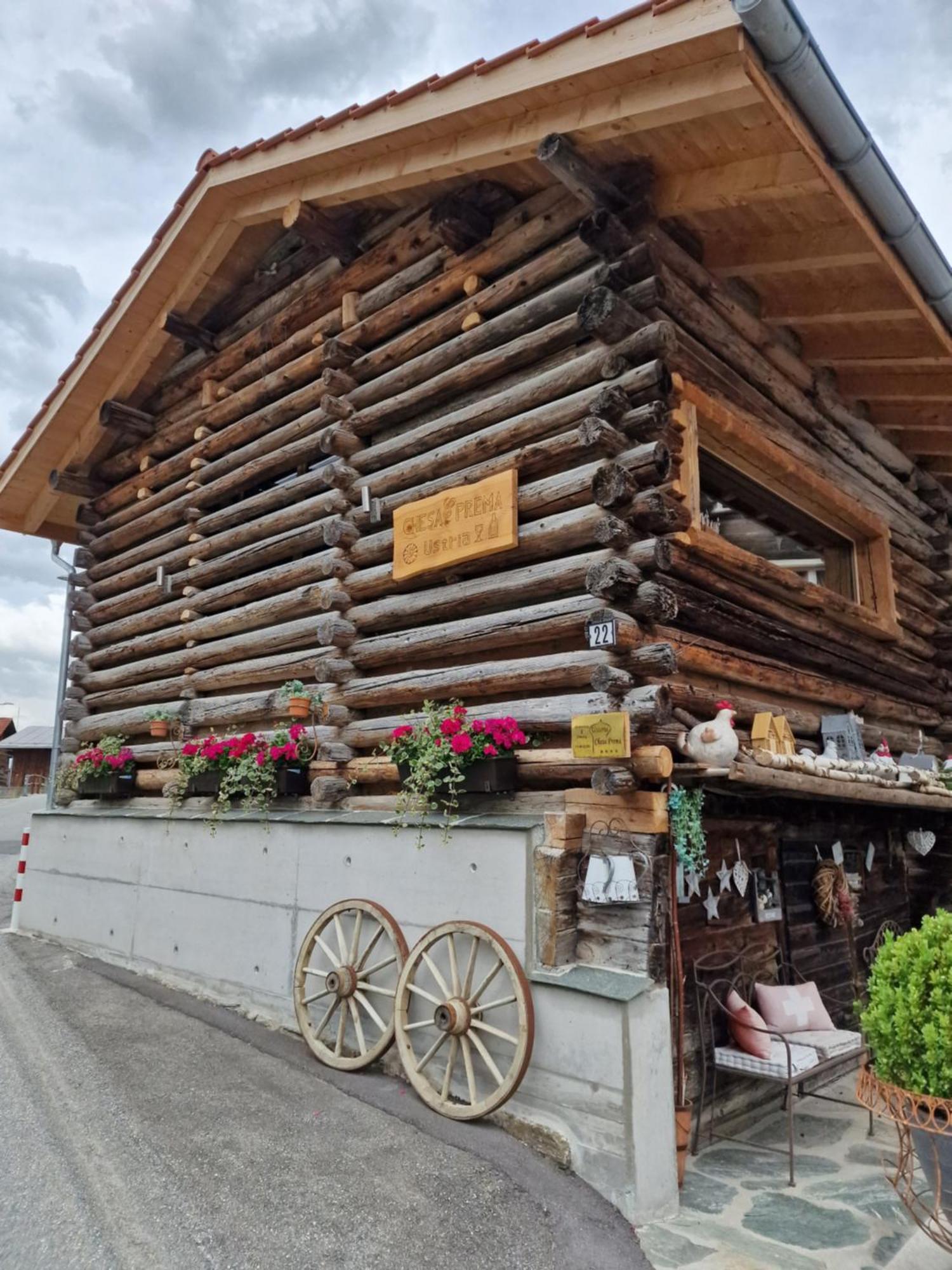 Chesa Prema Bed & Breakfast - Restaurant Disentis Dış mekan fotoğraf